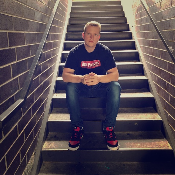 Meet your Posher, Brandon - Picture 1 of 1